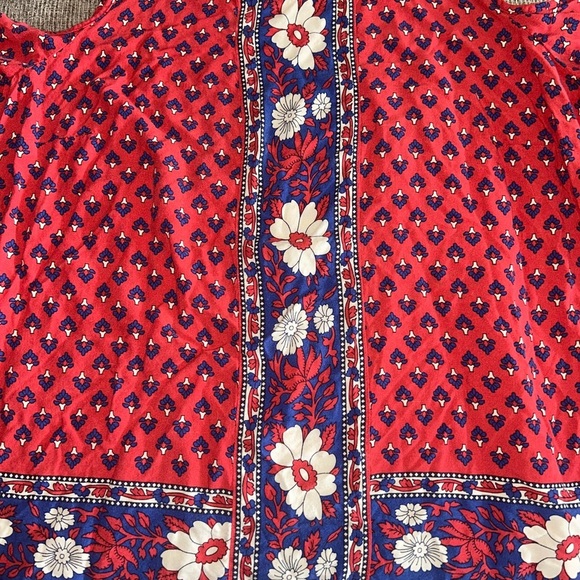 St. John's Bay Red and Blue Floral cold shoulder Blouse - Picture 2 of 5
